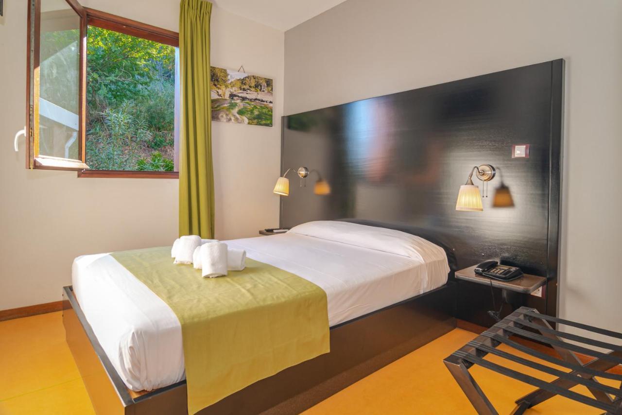 Tama Hotel Сен-Жиль-ле-Бэн Экстерьер фото