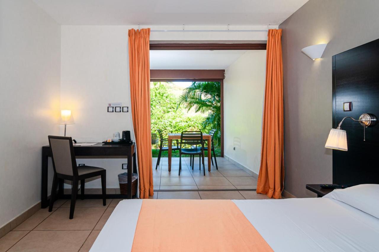 Tama Hotel Сен-Жиль-ле-Бэн Экстерьер фото