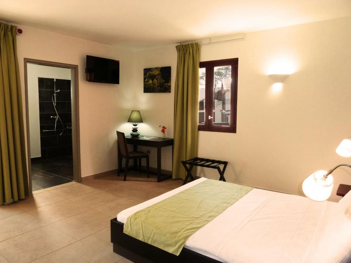 Tama Hotel Сен-Жиль-ле-Бэн Экстерьер фото